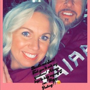 Happy Poshing Everyone!!